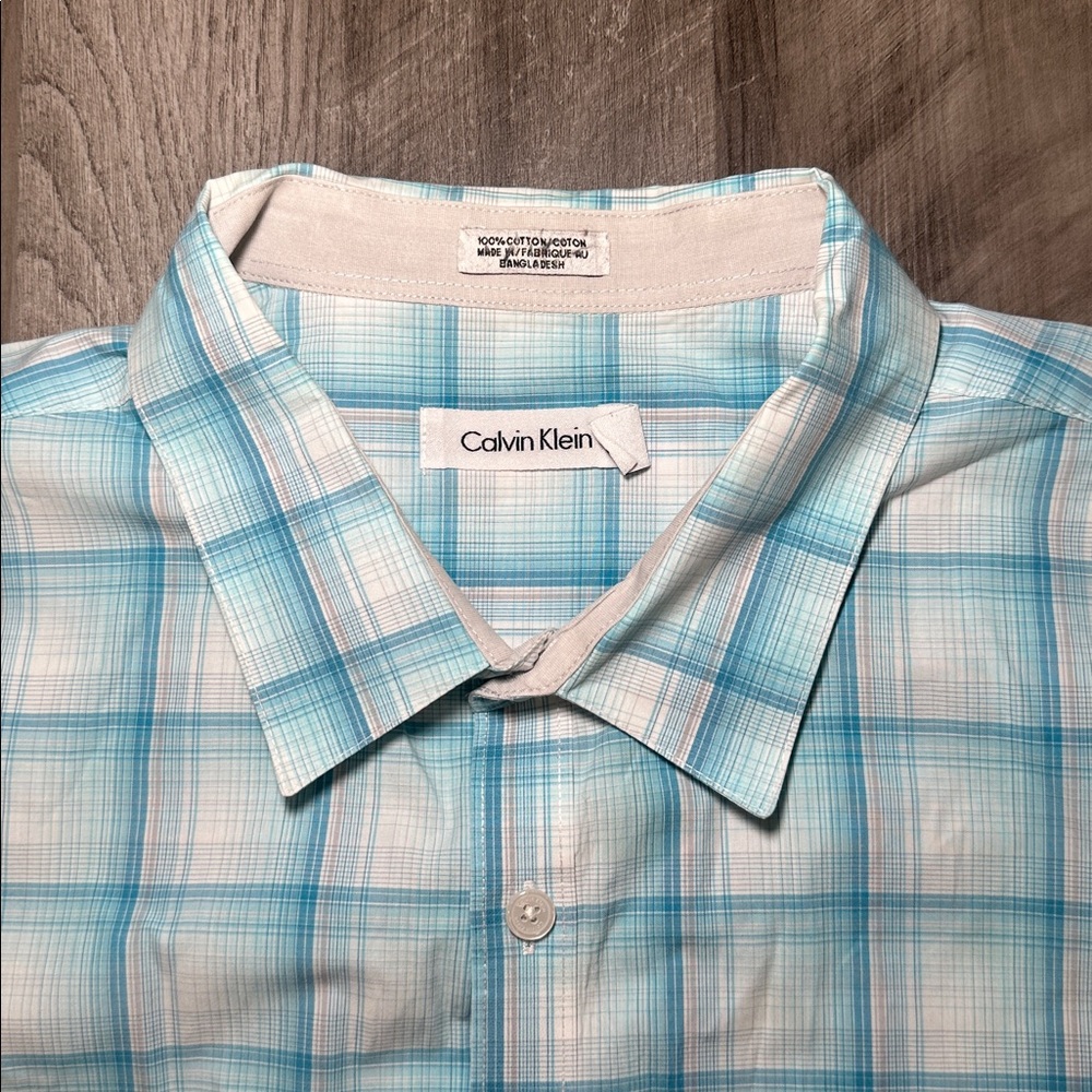 Calvin Klein Light Blue Checkered Plaid Short Sleeve Button Down - 2XL - Picture 5 of 7